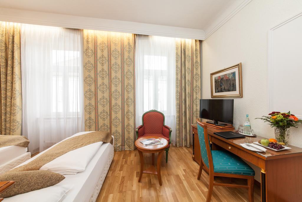 Novum Hotel Cristall Wien Messe Экстерьер фото