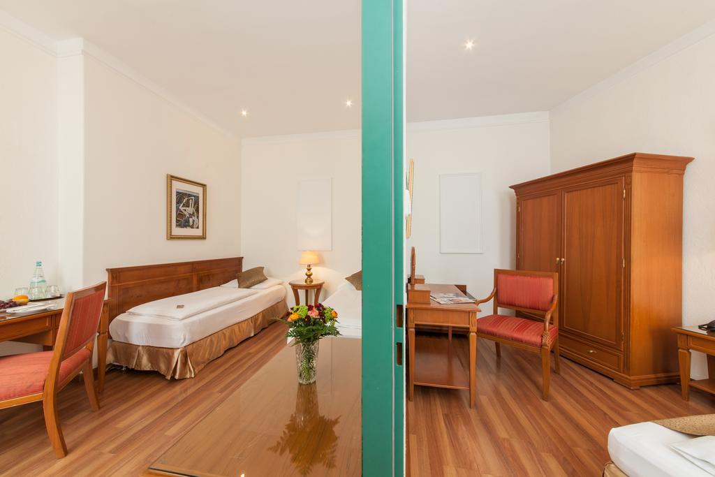 Novum Hotel Cristall Wien Messe Экстерьер фото