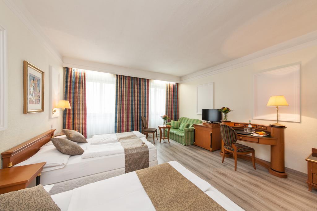 Novum Hotel Cristall Wien Messe Экстерьер фото