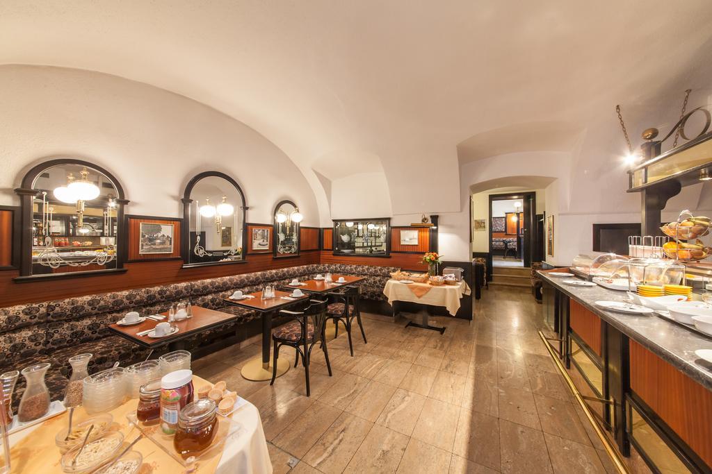 Novum Hotel Cristall Wien Messe Экстерьер фото