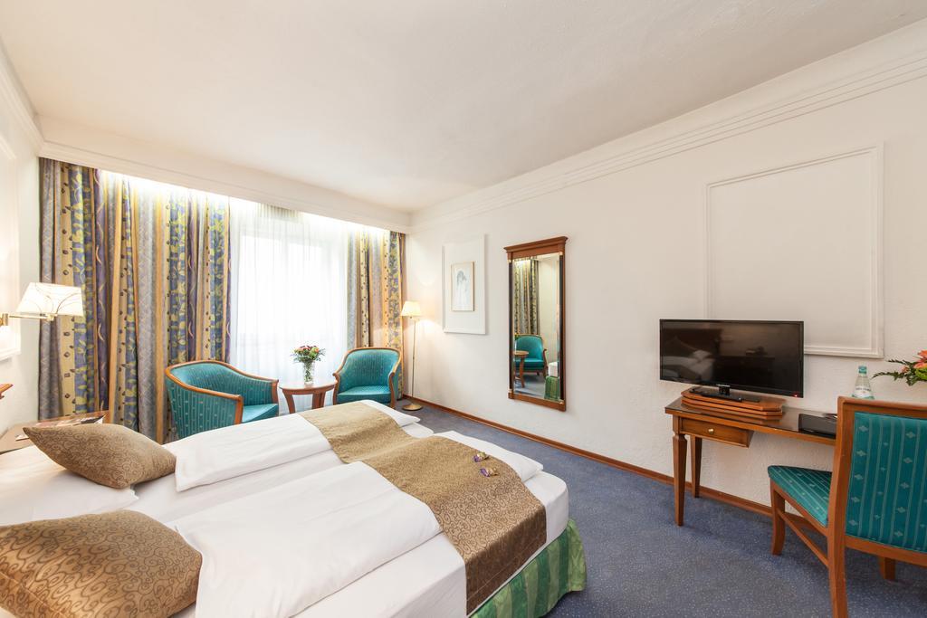 Novum Hotel Cristall Wien Messe Экстерьер фото