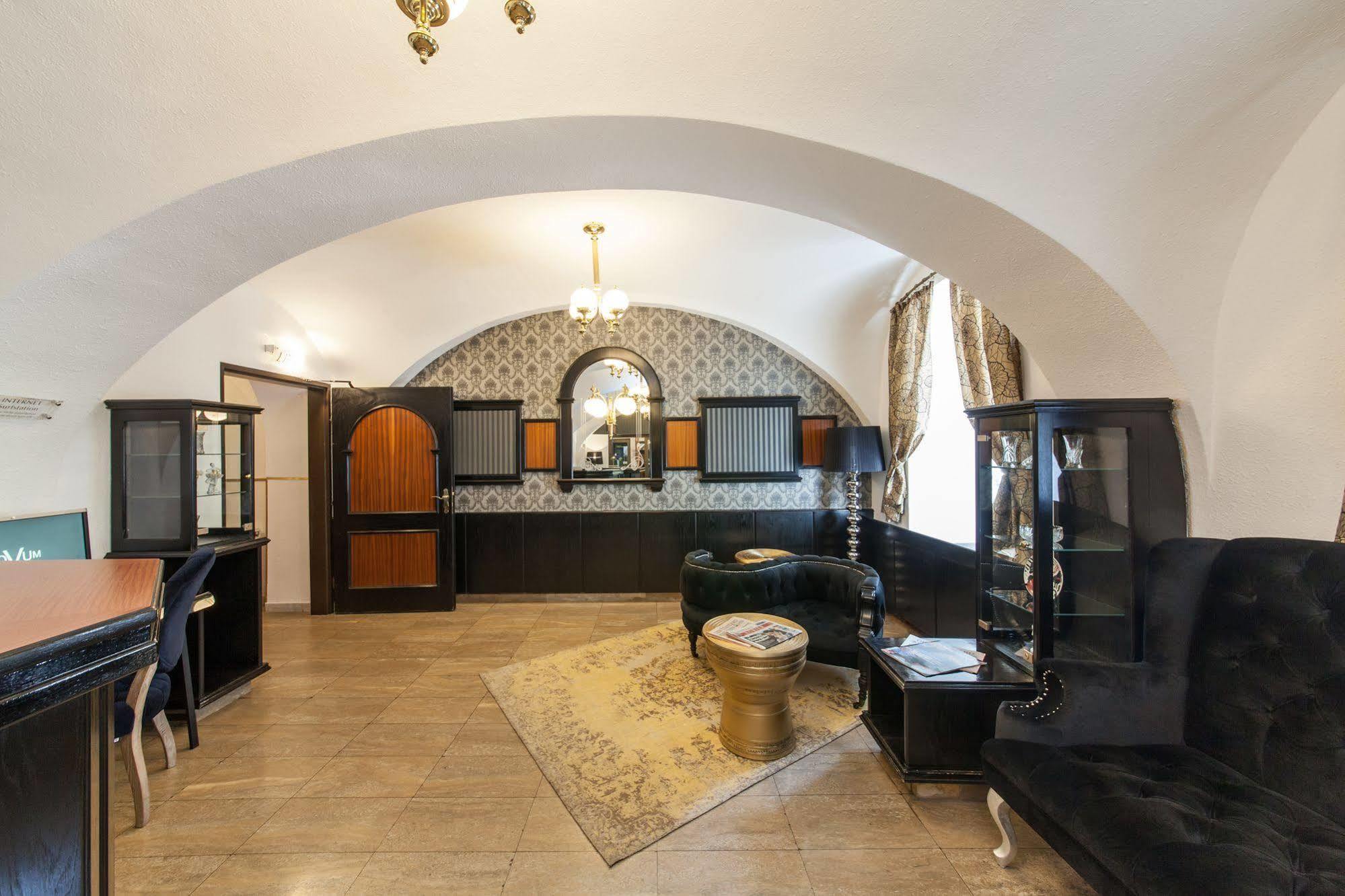 Novum Hotel Cristall Wien Messe Экстерьер фото