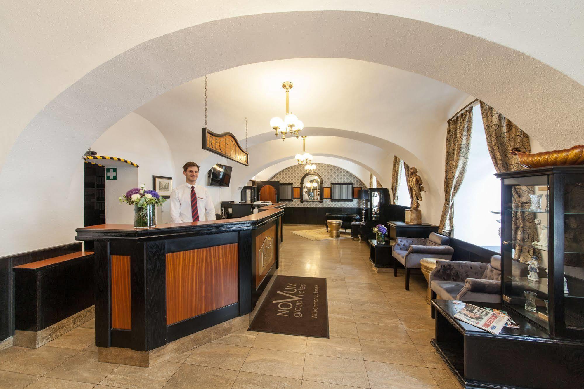 Novum Hotel Cristall Wien Messe Экстерьер фото